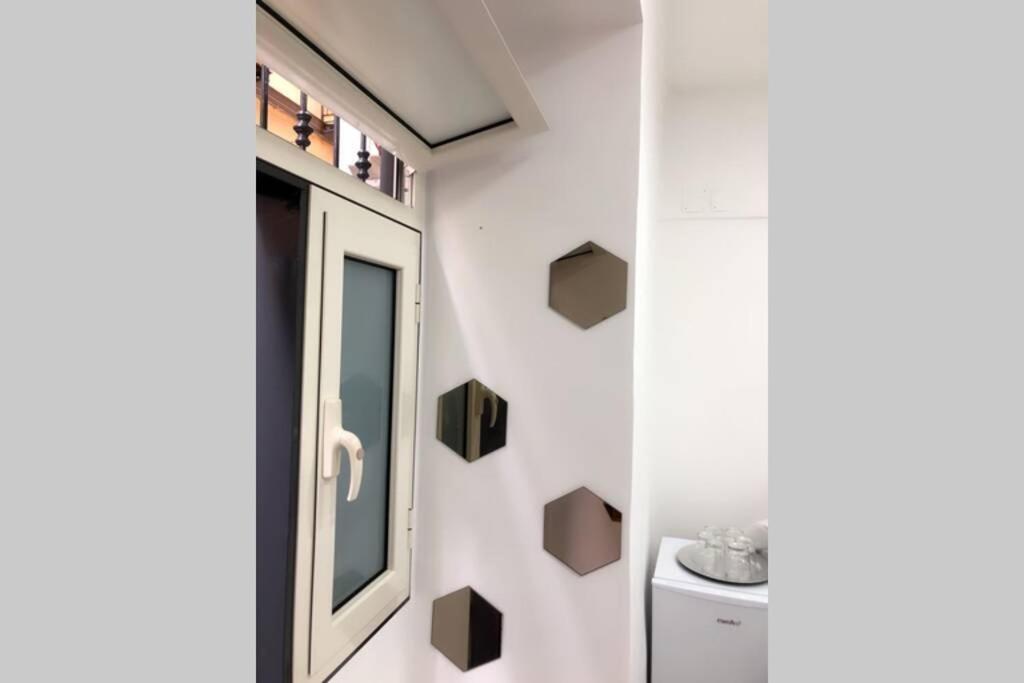 Mini-House Museo Apartment Naples Luaran gambar